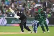 Daryl Mitchell’s Stunning Catch Helps New Zealand Secure 73-Run Victory Over Pakistan in First ODI